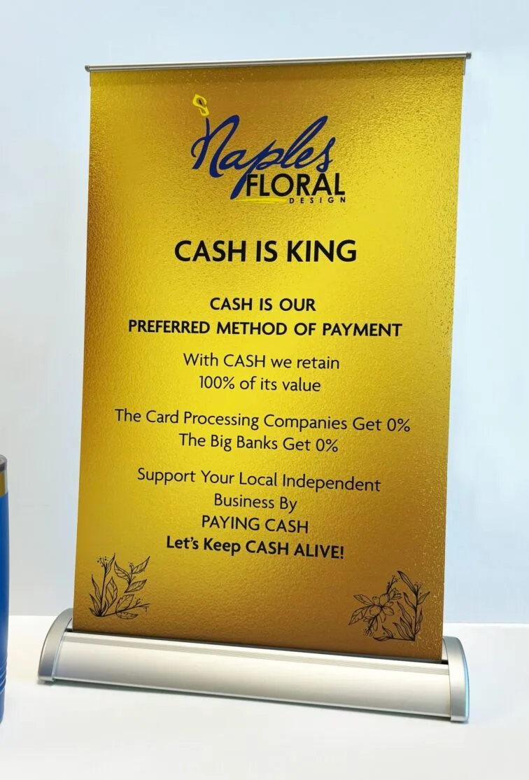 Mini pull up banner
