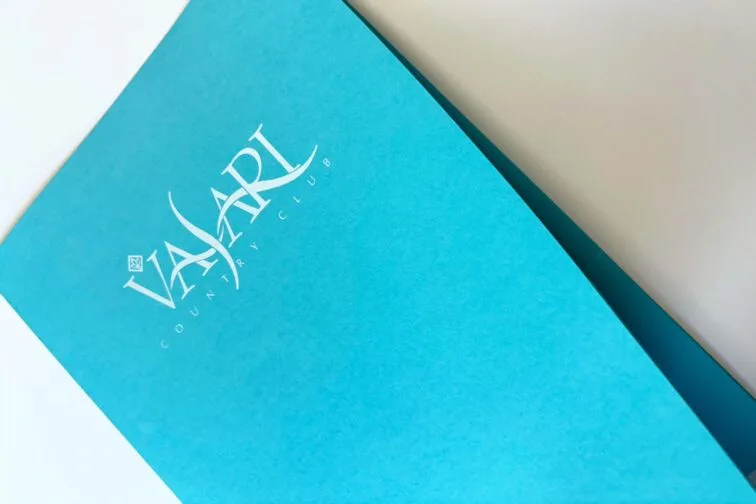 Vasari folder white foil Copy